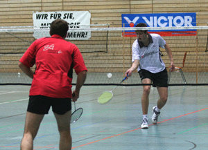 Andreas Bühler (Hintergrund) im letzten Heimspiel gegen Kai Görz (Metzingen)