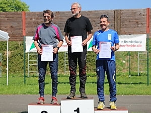 Das Podest der Kategorie H60 mit Mario Ammann (rechts) als Dritter.