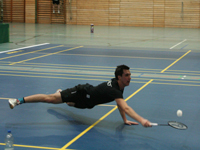 Dominik Radzuweit bei gymnastischer Übung