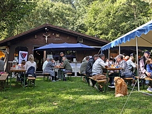 Beim Herbstfest in der Jahnhütte Beim Herbstfest in der Jahnhütte